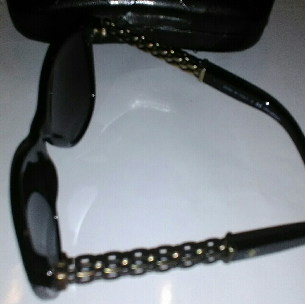 SALE-Authentic Chanel Chain sunglasses - Picture 3 of 7